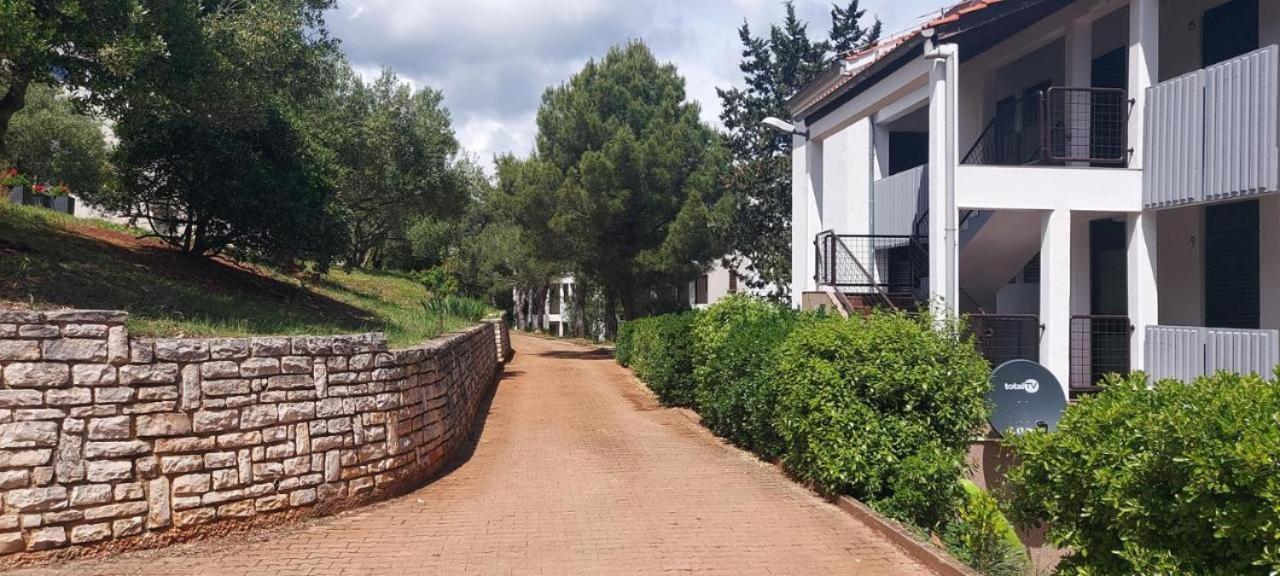 Studio Apartment Jadranko Duga Uvala Krnica Kültér fotó